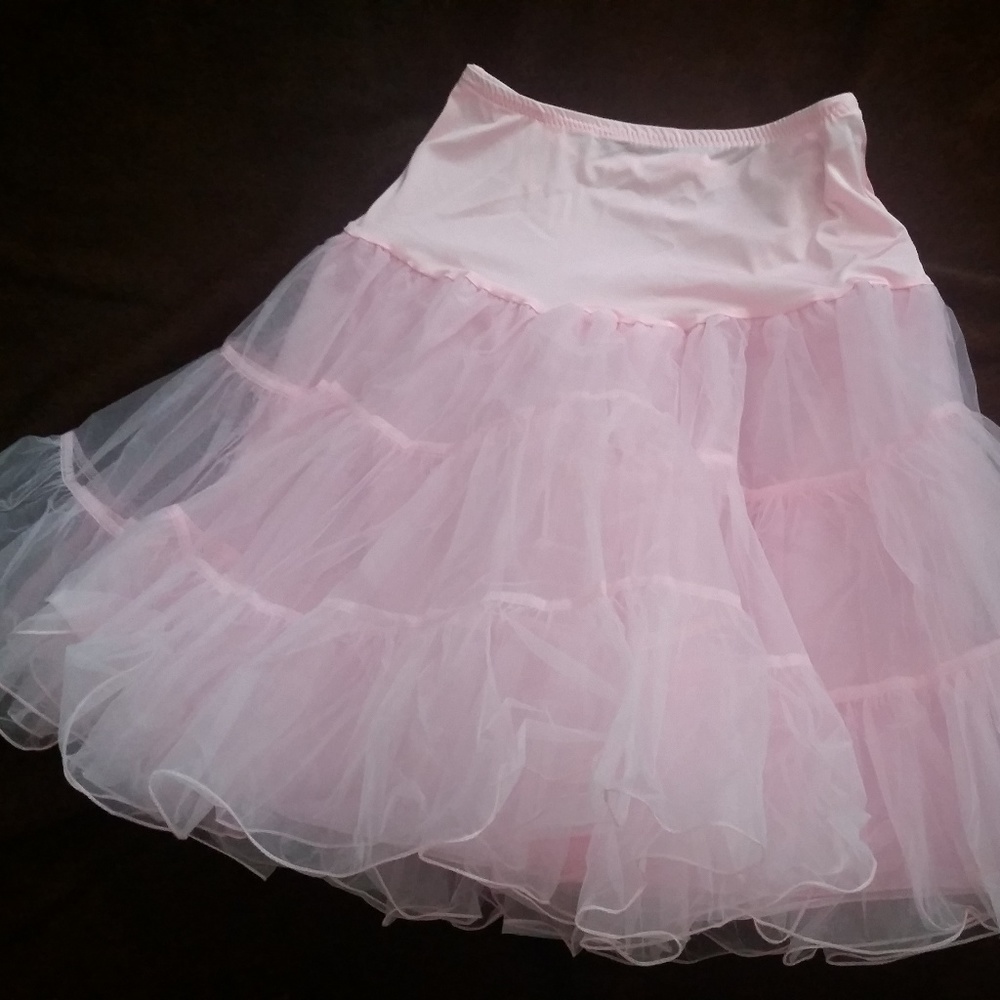New Women's Petticoat
